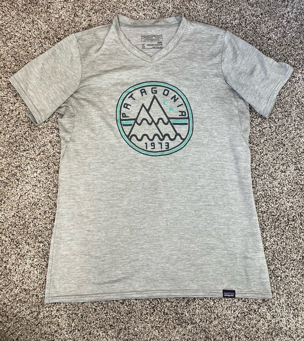 Patagonia Capilene Daily Baselayer Womens XS Gray Graphic T Shirt 1973 outdoor